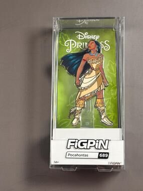 FiGPiN Disney Princesses Pocahontas #689 Collectible FigPin Enamel Pin New